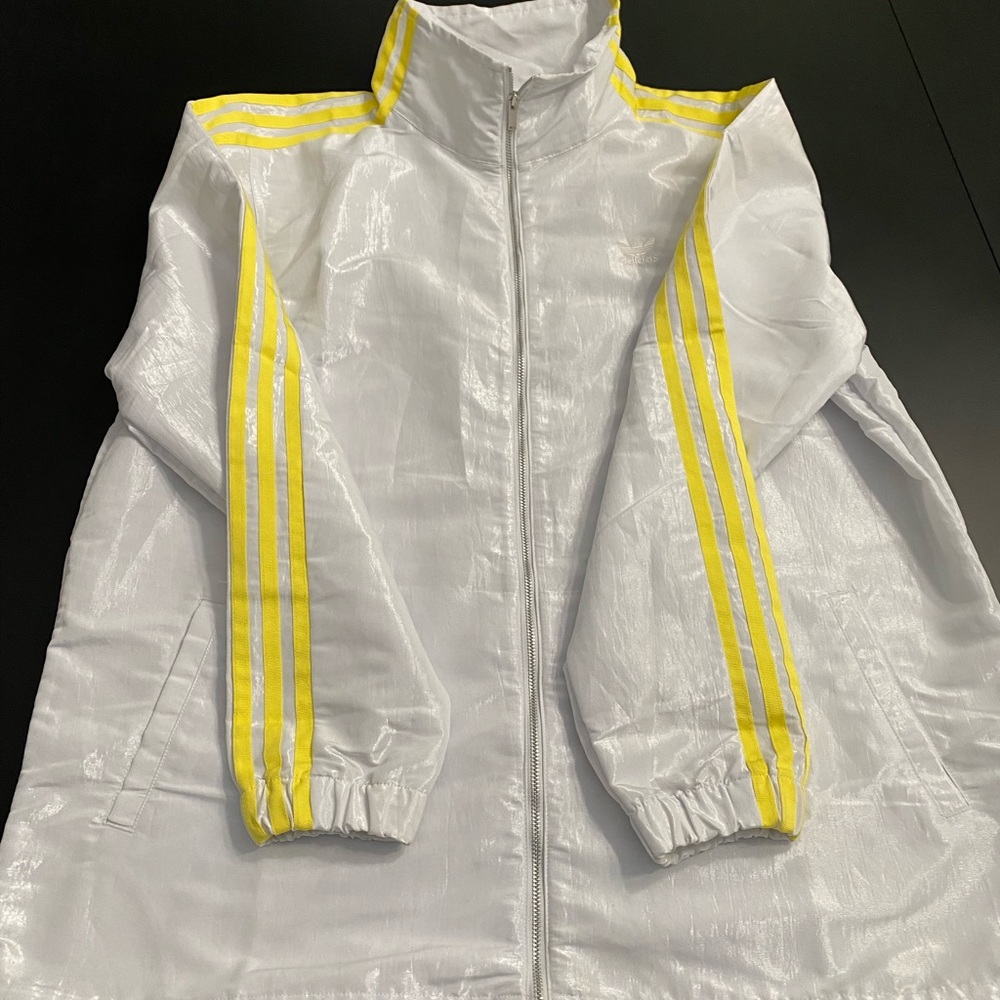 Adidas wind breaker size Medium - Picture 6 of 6